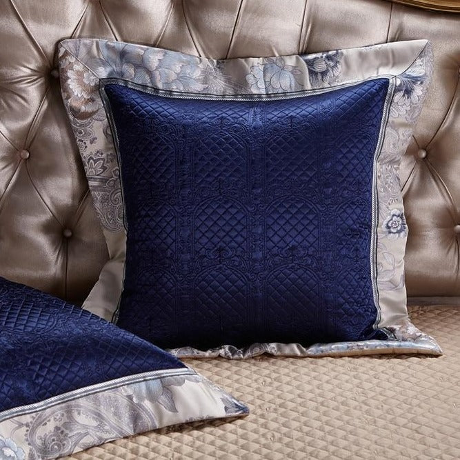 Obelya Taylor Duvet Cover Set with Shams – 1000TC